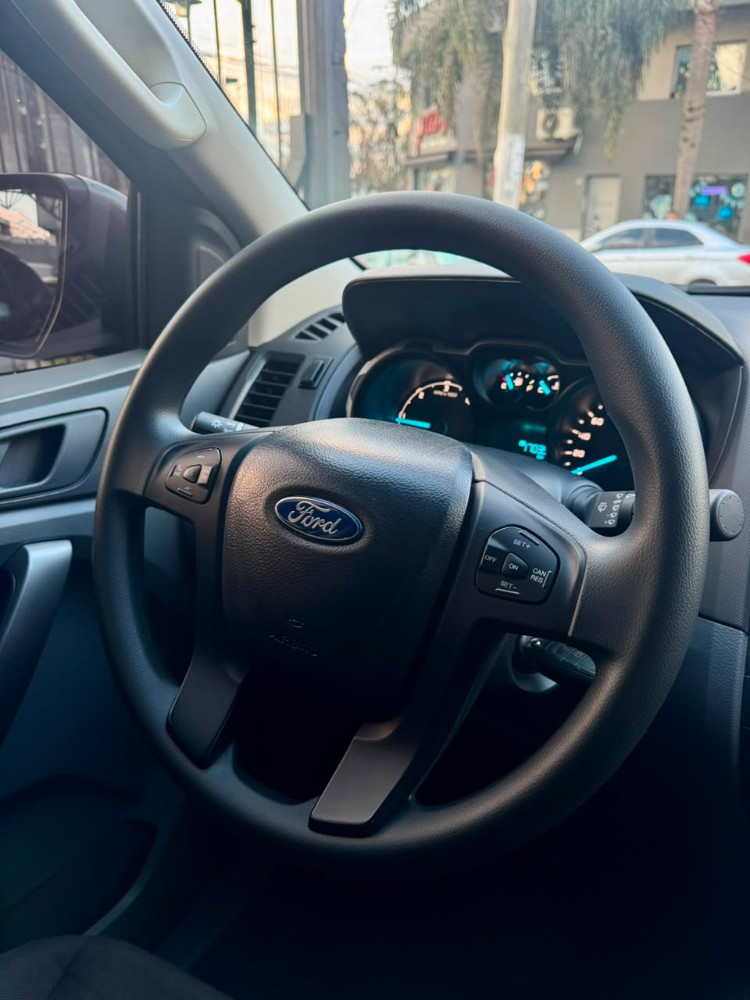 Ford Ranger XLS — foto 11